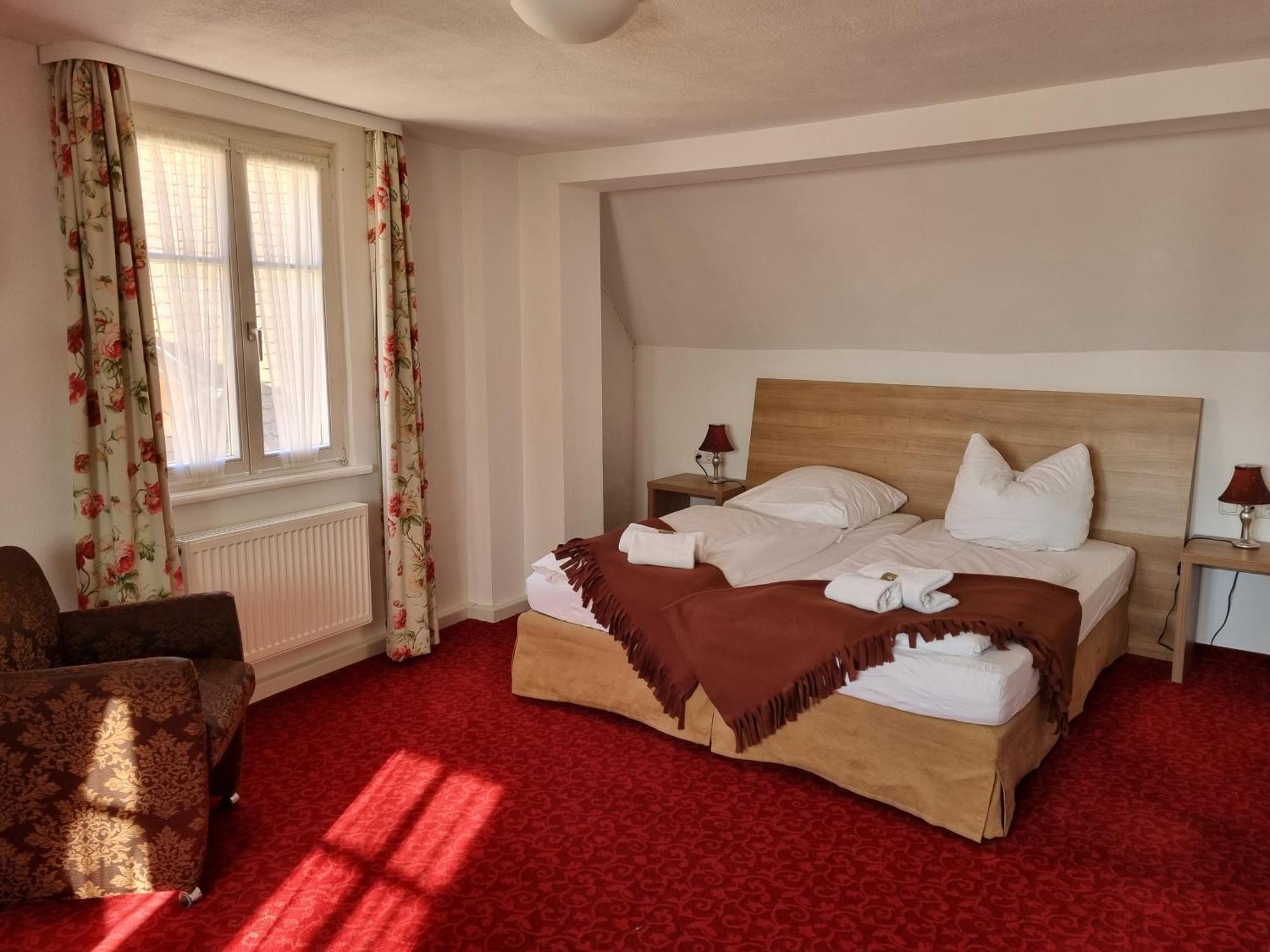 Boutiquehotel Goldene Rose - Self-Check-In Ротенбург-на-Таубере Экстерьер фото