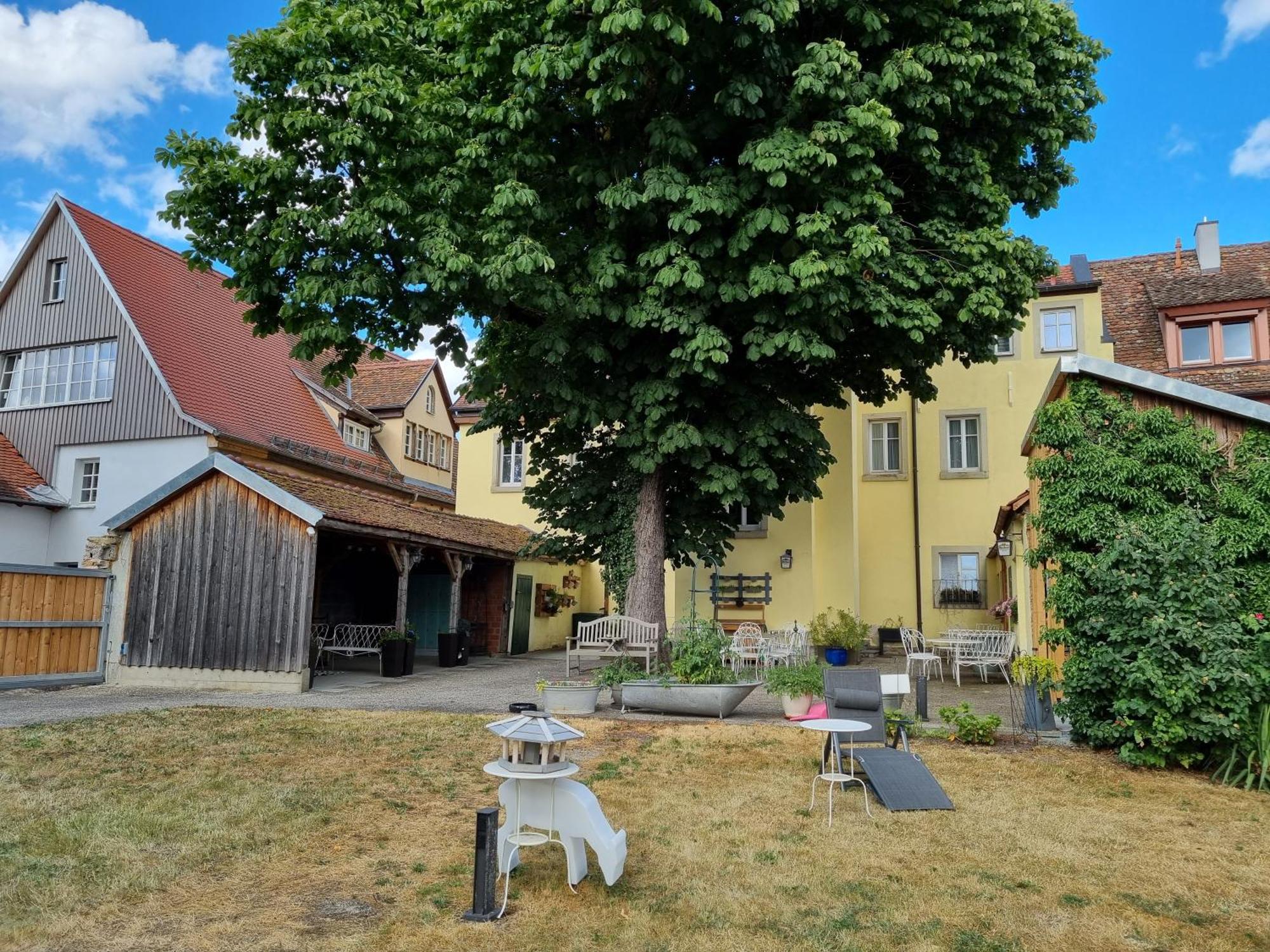 Boutiquehotel Goldene Rose - Self-Check-In Ротенбург-на-Таубере Экстерьер фото